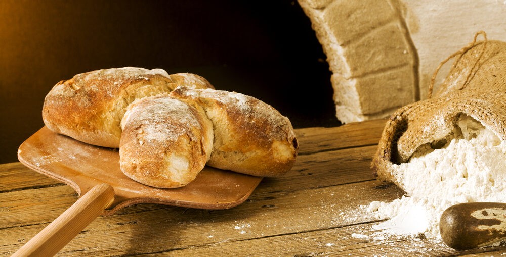 Utiliser un four à pain traditionnel