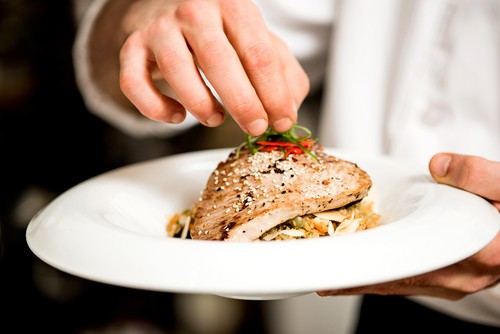 assiette gastronomique présentée